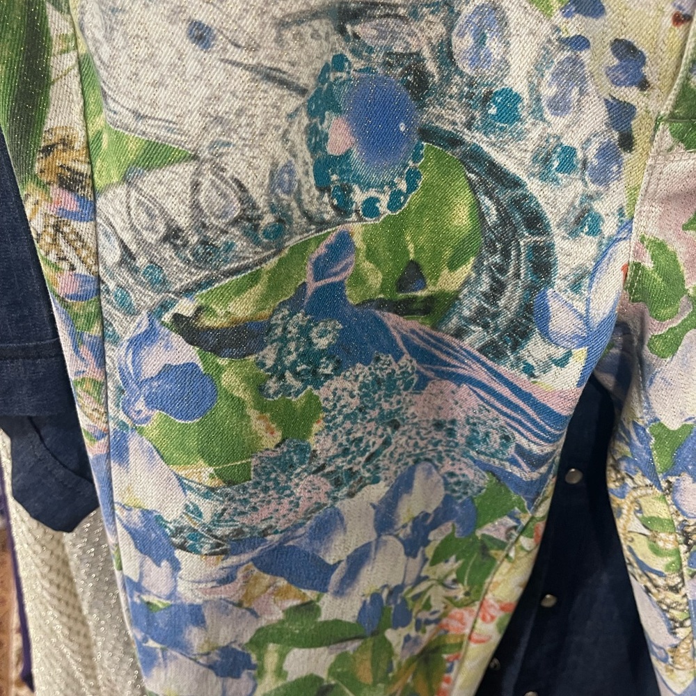 New Genetic Denim- size 28 - Picture 6 of 8